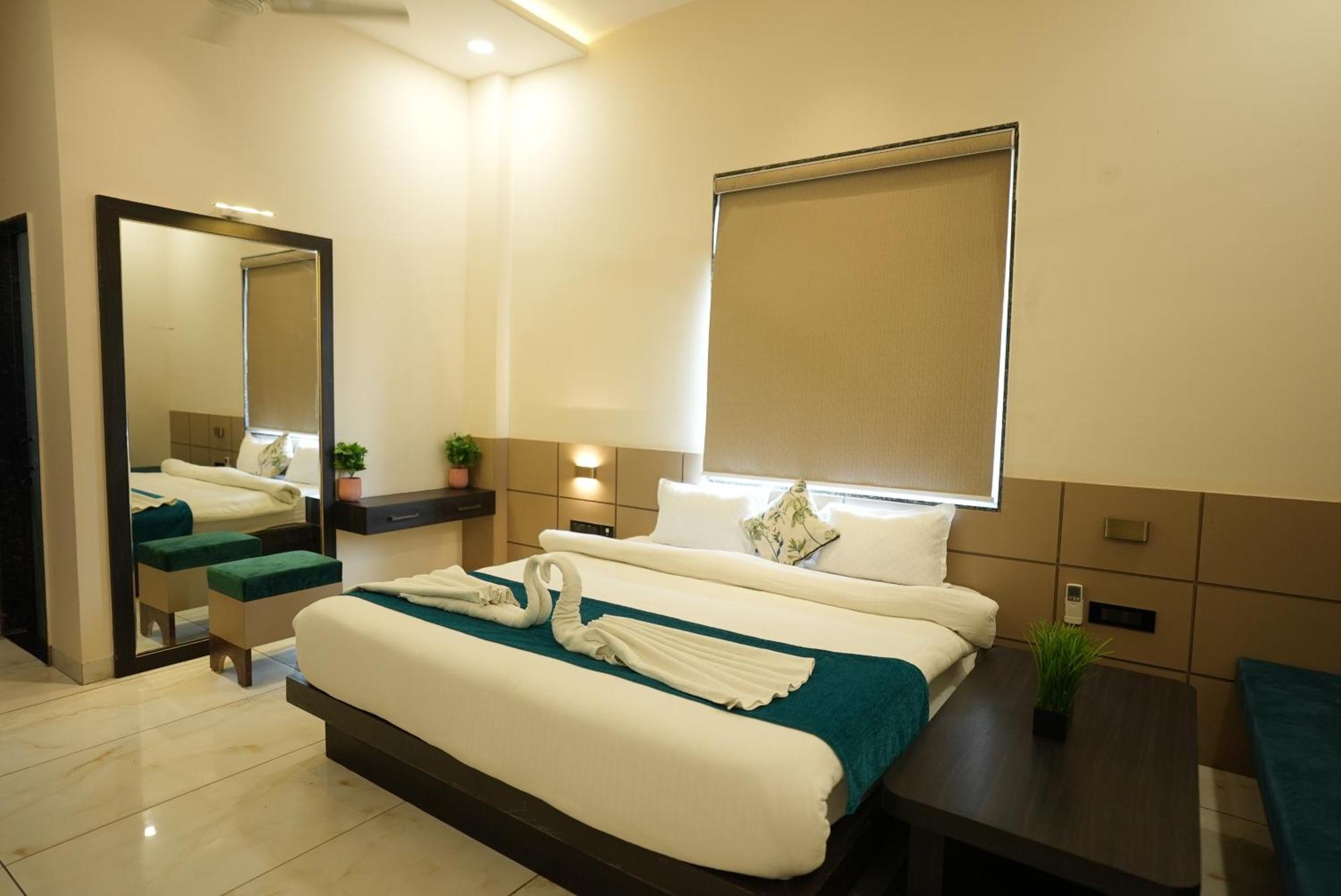 Palak Palace Hotels And Resort Bhopal Eksteriør billede